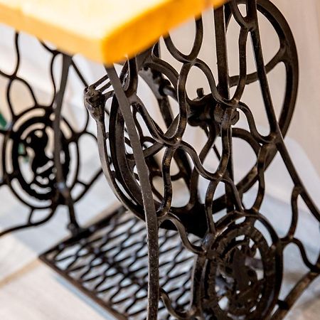Miracolo Al Duomo Smart Accomodations ナポリ エクステリア 写真